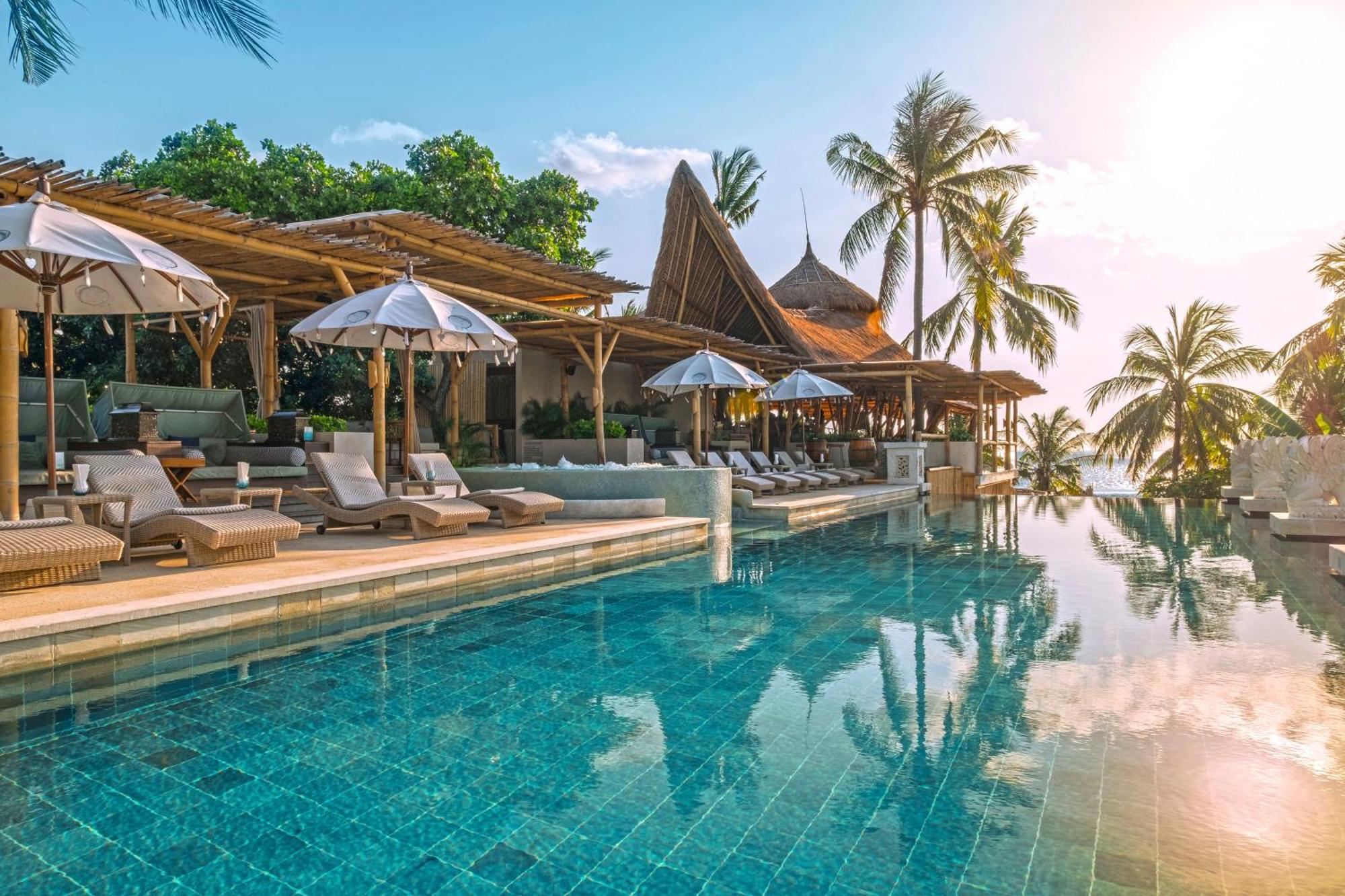 Legian Bali Mandira Beach Resort & Spa מראה חיצוני תמונה The Beach Club at the InterContinental Phuket Resort